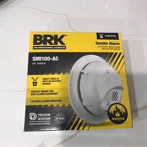 Smoke Alarm with Battery Backup - White